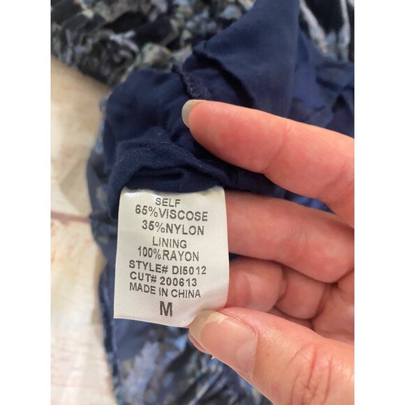 NWT Fab'Rik Women's Blue Floral Long Sleeve Classic Dress - Medium - Picture 14 of 15